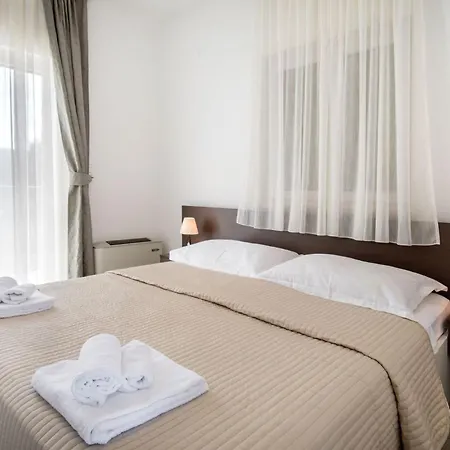 Bijaka Villas&apartments 公寓 *