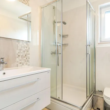 Bijaka Villas&apartments דירה *