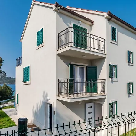 Bijaka Villas&apartments * Milna (Brac)