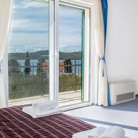 아파트 Bijaka Villas&apartments *